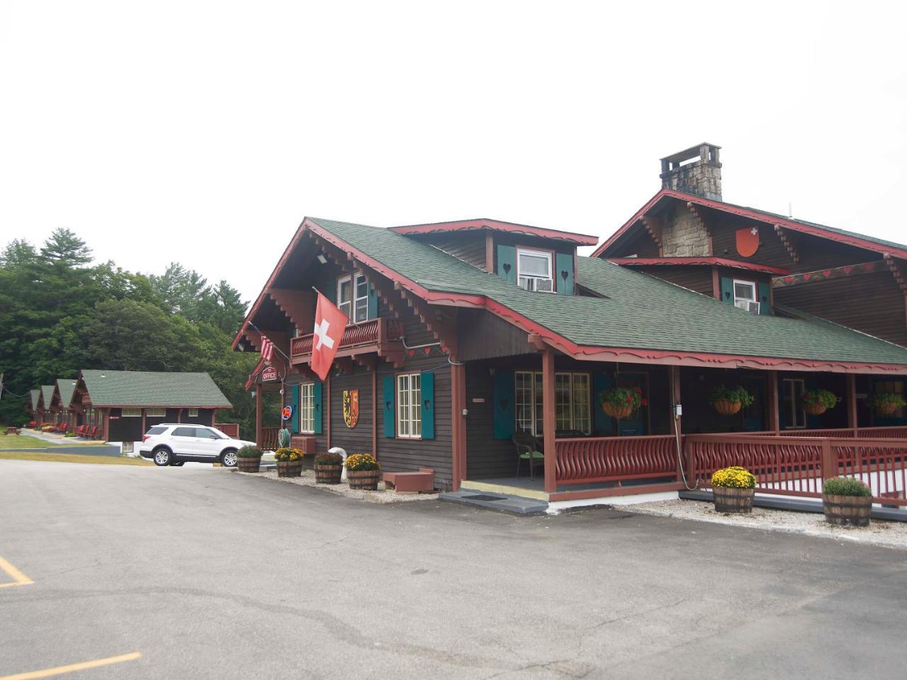Swiss Chalets Village Inn North Conway Exterior foto