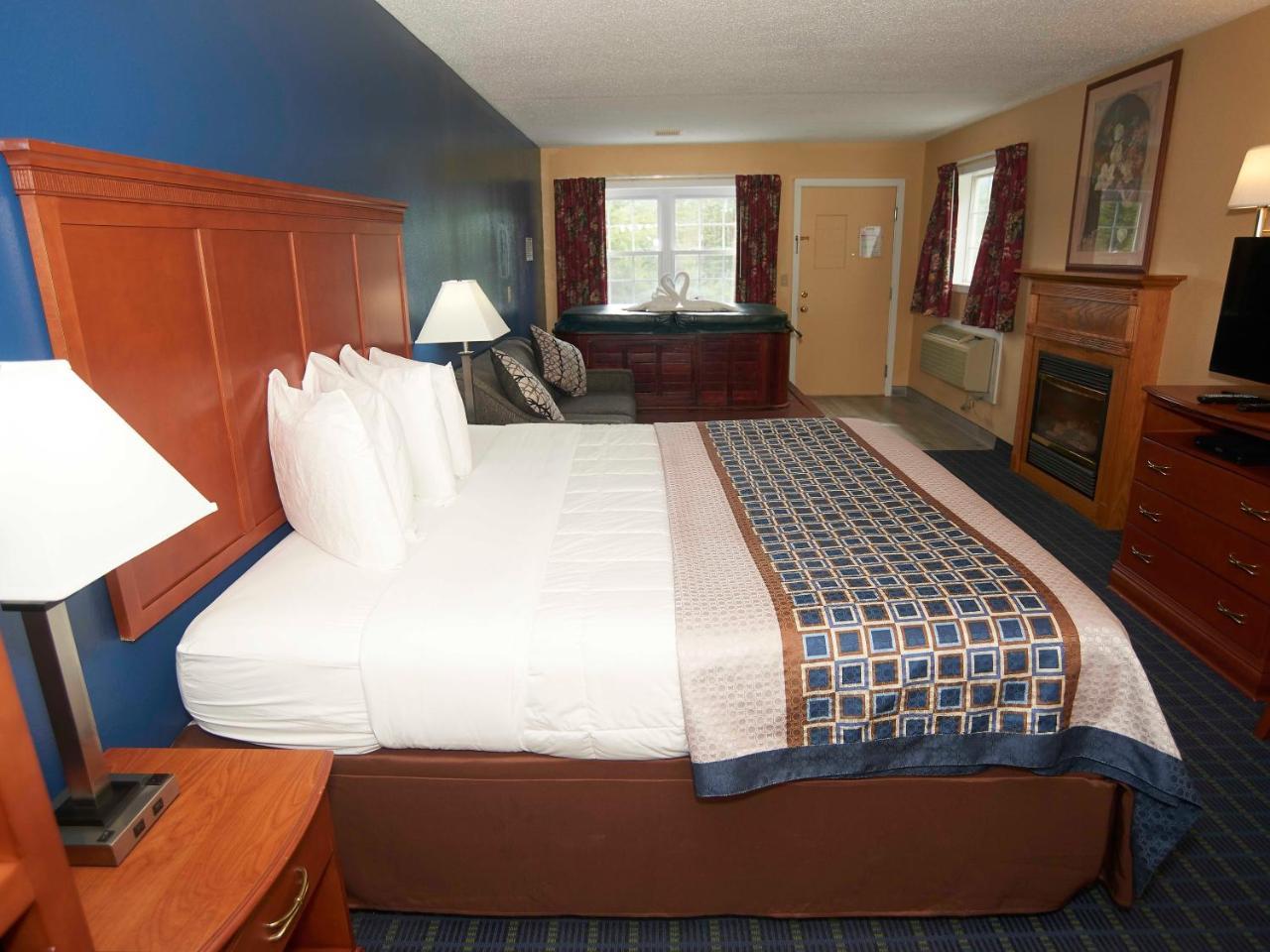Swiss Chalets Village Inn North Conway Exterior foto